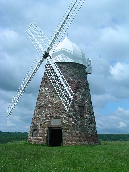 File:Halnaker Windmill 2.JPG