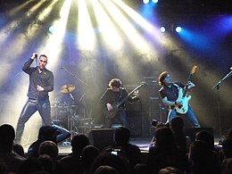 Heavenly performing in 2008 Heavenly french band 2.jpg