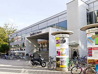 Foto externa da Biblioteca Municipal de Heidelberg (2010)