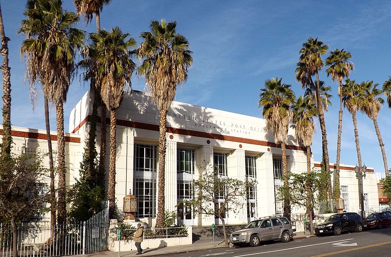 File:Hollywood, California, post office building, with palm trees, 2015.jpg