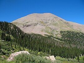 Humboldt Zirvesi, güney koloni göllerinin yakınında trailhead.jpg