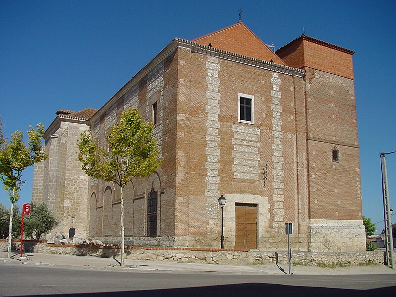 File:Iglesia en Torrejón de Velasco.jpg