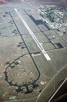 Letecký pohled na základnu v roce 1987