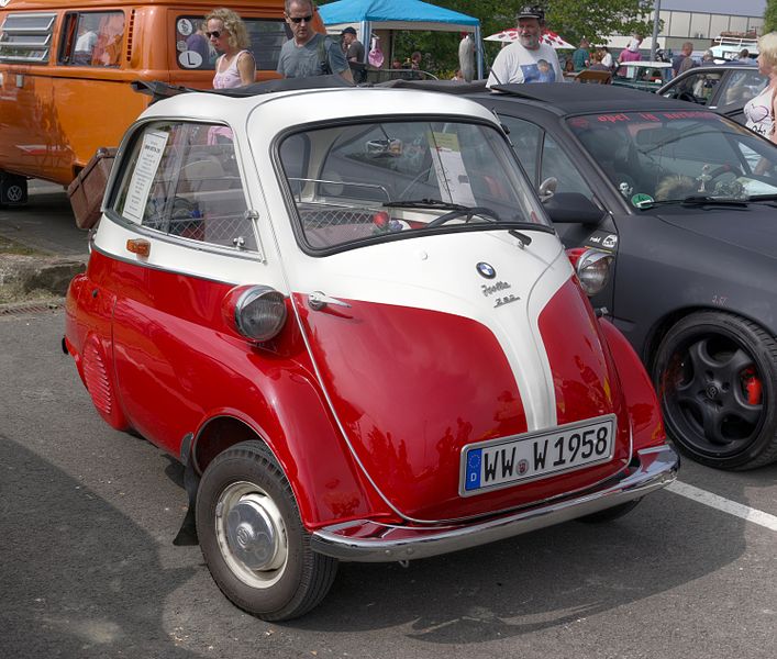 File:Isetta 250 2014-09-07 13-19-30.jpg