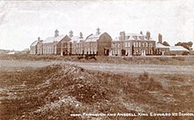 The rear of the school and headmaster's quarters, from St. Paul's Avenue, at opening in 1908. KES-Open.jpg