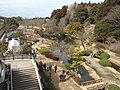 本園南面の崖下側にある庭園