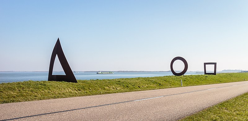 File:Ketelmeerdijk, kunst van cortenstaal nabij de Ketelhaven. 21-03-2022. (actm.) 01.jpg