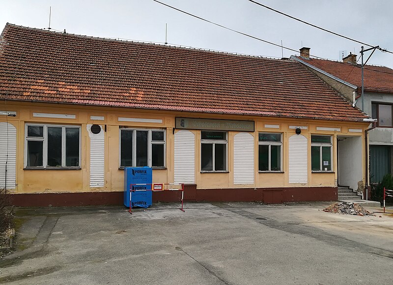 File:Ketkovice - pohostinství U Mohelských.jpg