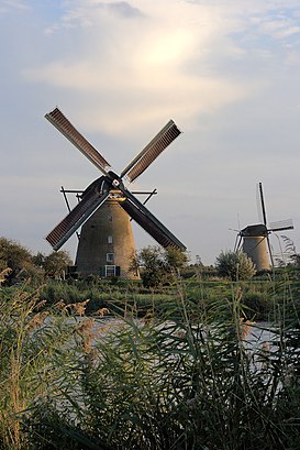 Hoe gaan naar Nederwaard Molen No.4 met het openbaar vervoer - Over de plek