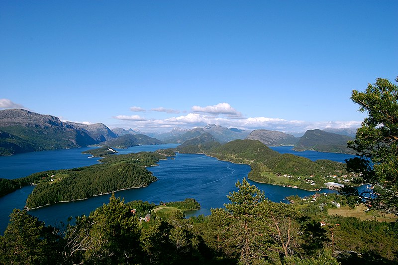 File:Klavfjorden.jpg