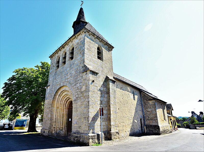 File:L'église Saint-Michel de Chanteix.jpg