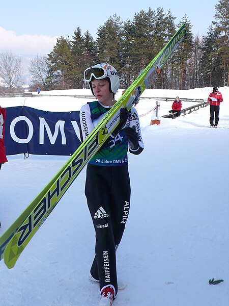 File:LCOC Ski jumping Villach 2010 - Bigna Windmueller 02.JPG