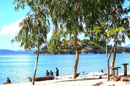 Lake malawi mangochi.jpg