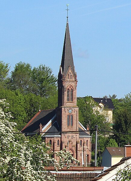 File:Landsweiler-Reden Ev. Kirche Ansicht.JPG