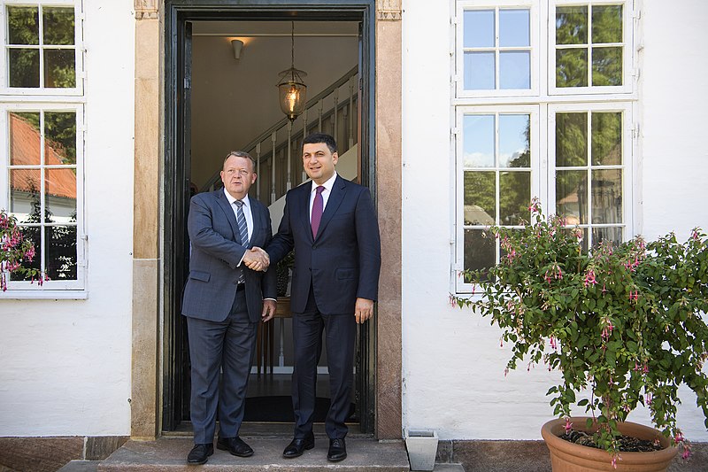 File:Lars Løkke Rasmussen with Volodymyr Groysman - 2018 (MUS6505).jpg