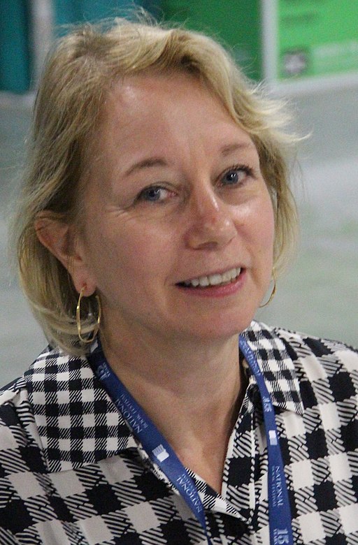 Laura Lippman - 2015 National Book Festival (cropped)