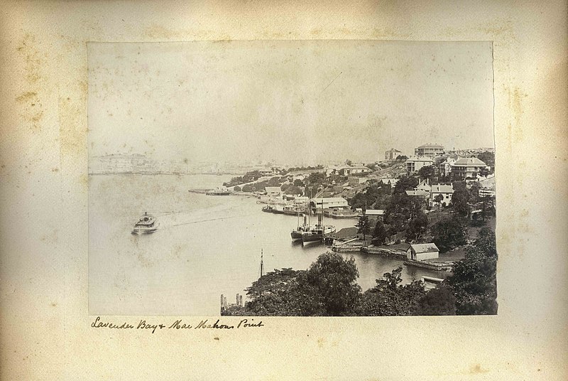 File:Lavender Bay and McMahons Point (8875762232).jpg