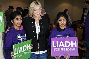 Liadh Ní Riada: Saol Pearsanta, Polaitíocht, Tagairtí