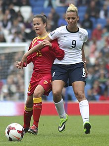 Lianne Sanderson İngiltere Bayanlar v Karadağ 5 4 2014 603.jpg