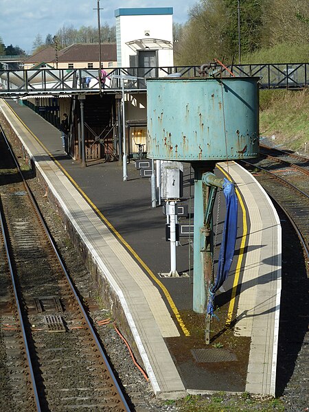 File:LisburnRailway StationApril2015 (3).JPG