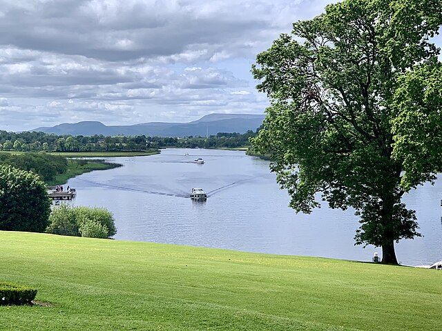 Boats travelling through Lough Erne