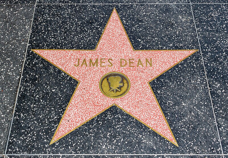 File:Los Angeles (California, USA), Hollywood Boulevard, James Dean -- 2012 -- 4997.jpg