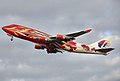 馬航一架披上朱槿彩繪的波音747-400（朱槿為馬來西亞國花）