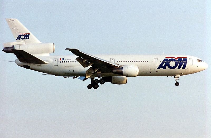 File:McDonnell Douglas DC-10-30, AOM French Airlines AN0221035.jpg