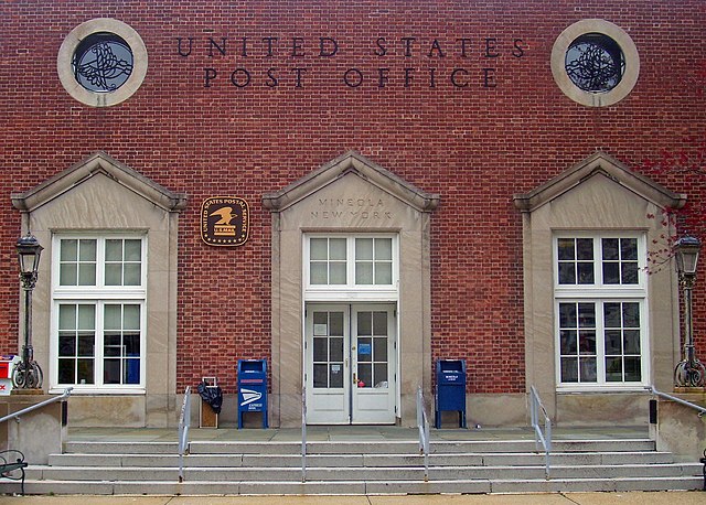 The Mineola Post Office