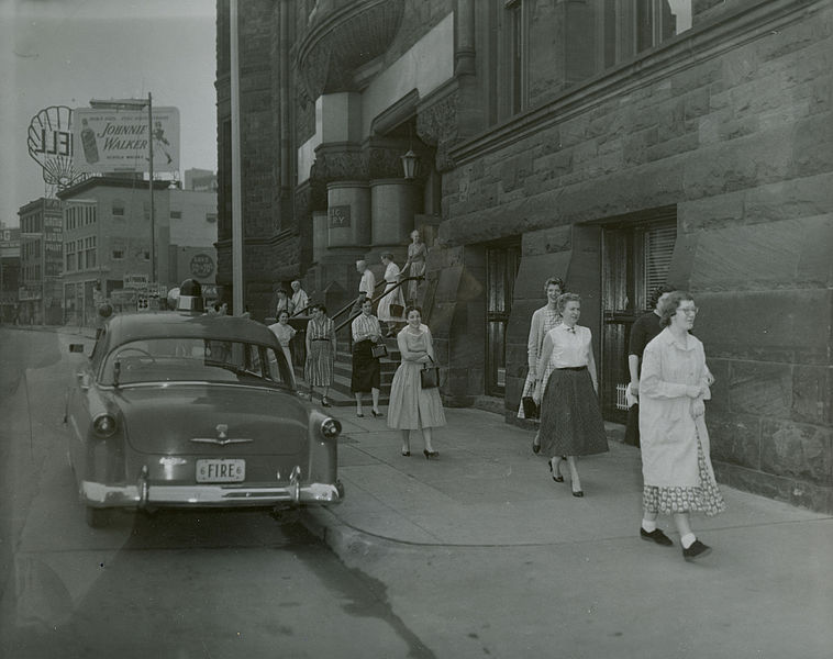 File:Minneapolis Public Library Evacuation Drill (19730521118).jpg