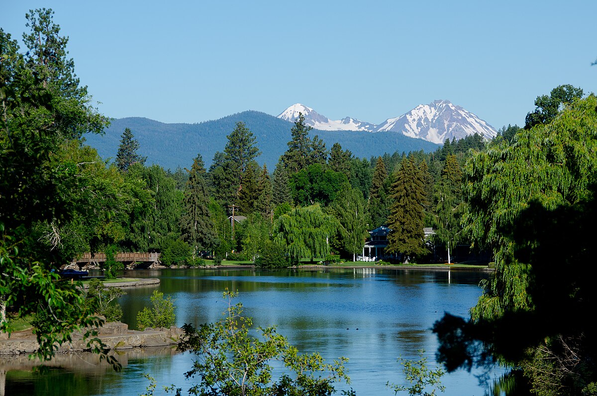 Mirror Pond - Wikipedia