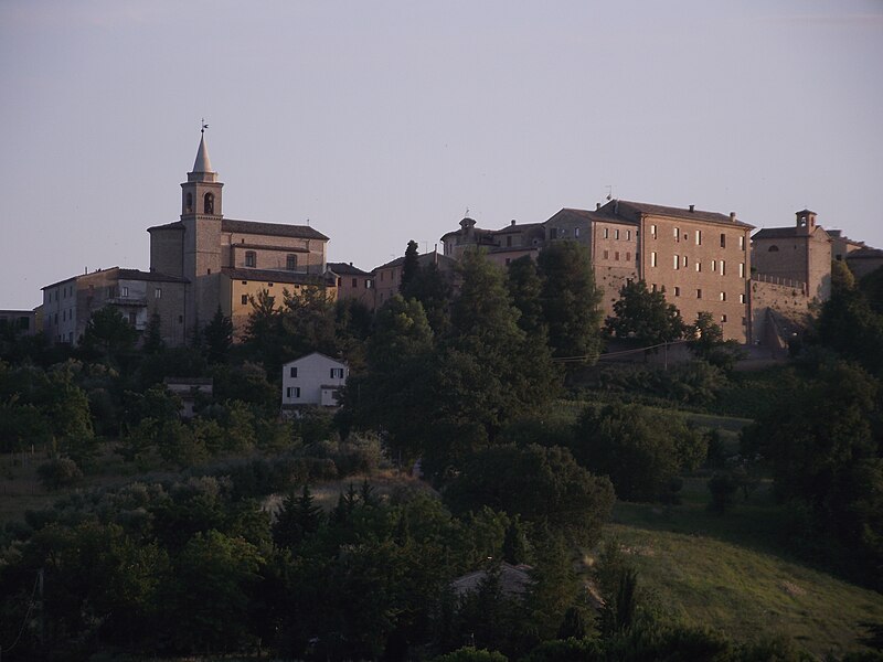 File:Monte Roberto.jpg