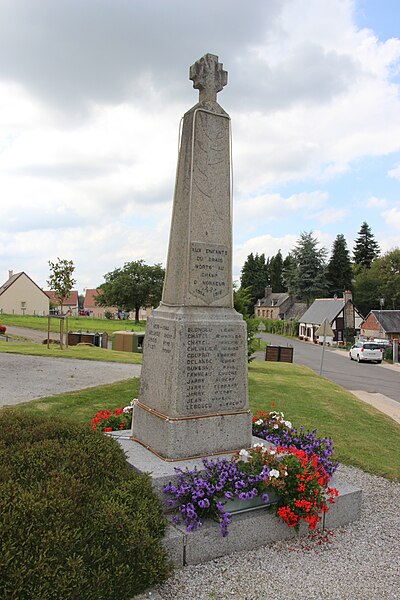 File:Monument aux morts Le Grais (2).jpg