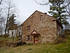 Mordecai Lincoln House, the home of the great-great grandfather of U.S. President Abraham Lincoln Mordecai Lincoln 1733.JPG