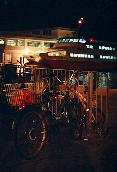 File:Mui Wo ferry pier 梅窩碼頭 (6701713719).jpg