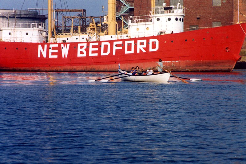 File:New Bedford Lightship No. 114 and Whaling City Rowing Beetle whaleboat replica 1999.jpg
