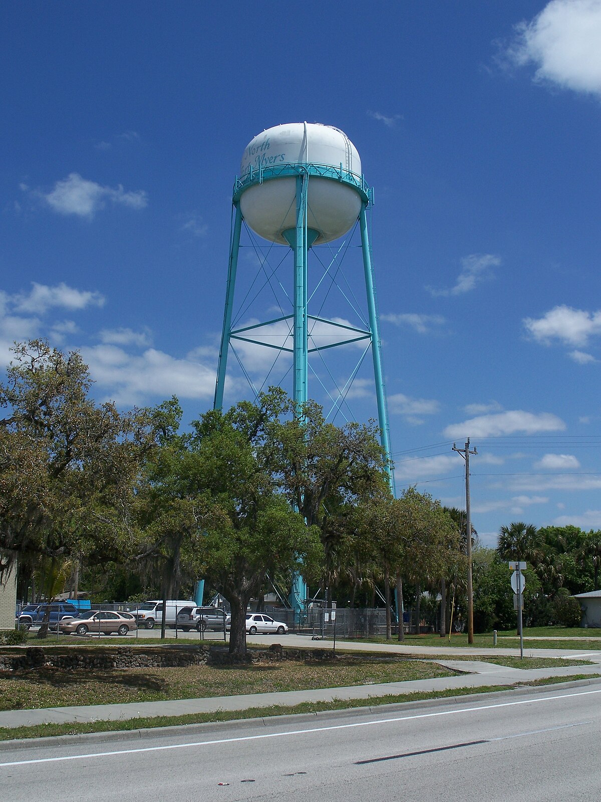 File North  Fort  Myers  FL  water tower01 jpg Wikimedia Commons