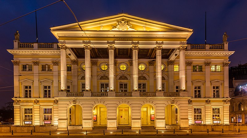 File:Opera, Breslavia, Polonia, 2017-12-20, DD 23-25 HDR.jpg