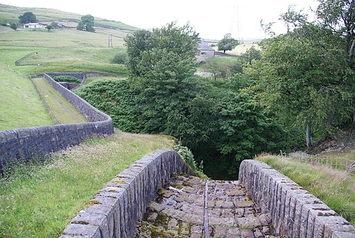 Outflow from Gorpley Reservoir - geograph.org.uk - 2498748