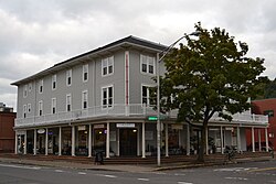 Palace Hotel (Eugene, Oregon).jpg