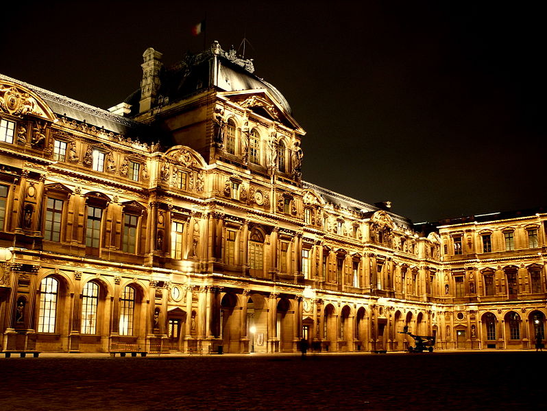 File:Palais du Louvre nuit.JPG