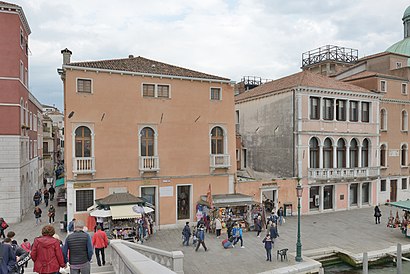 How to get to Palazzo Foscari Contarini with public transit - About the place