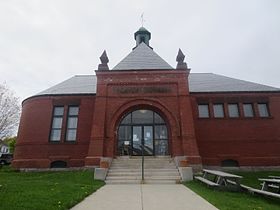 Peavey Memorial Library.jpg