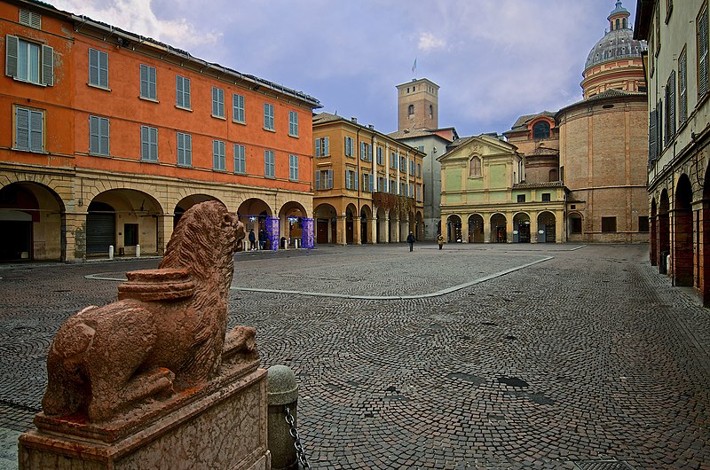 File:Piazza San Prospero o "Piasa cecà".jpg