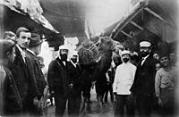 בשוק של איזמיר, במסע לארץ ישראל, 1898