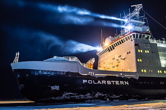 RV Polarstern at MOSAiC expedition 2020 Photo: AWI, S. Hendricks