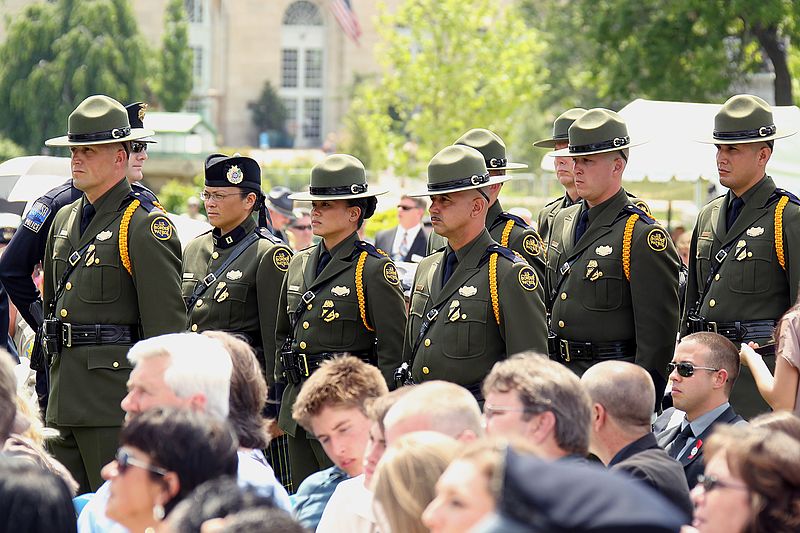 File:Police Week 2013 32nd National Peace Officers Memorial Service (8768863847).jpg