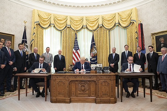 Đurić (third from the left) in September 2020 at the White House at the signing of the Kosovo and Serbia economic normalization agreements in the pres