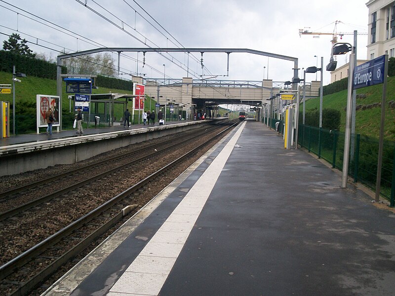 File:RER A - Gare ValdEurope 11.JPG