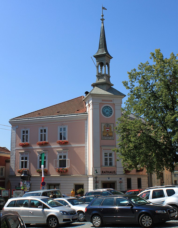 Rathaus Hauptplatz 1